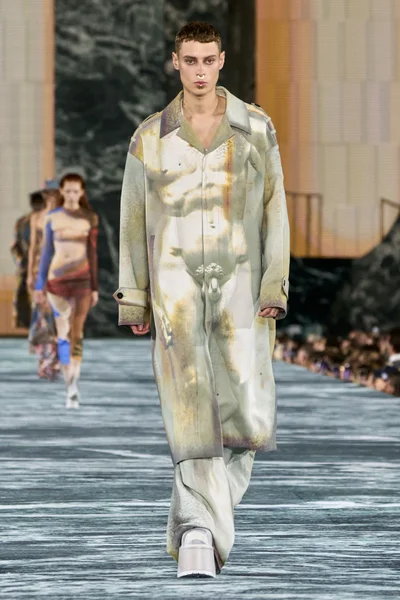 Look 62